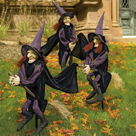 Halloween witch stakes statue